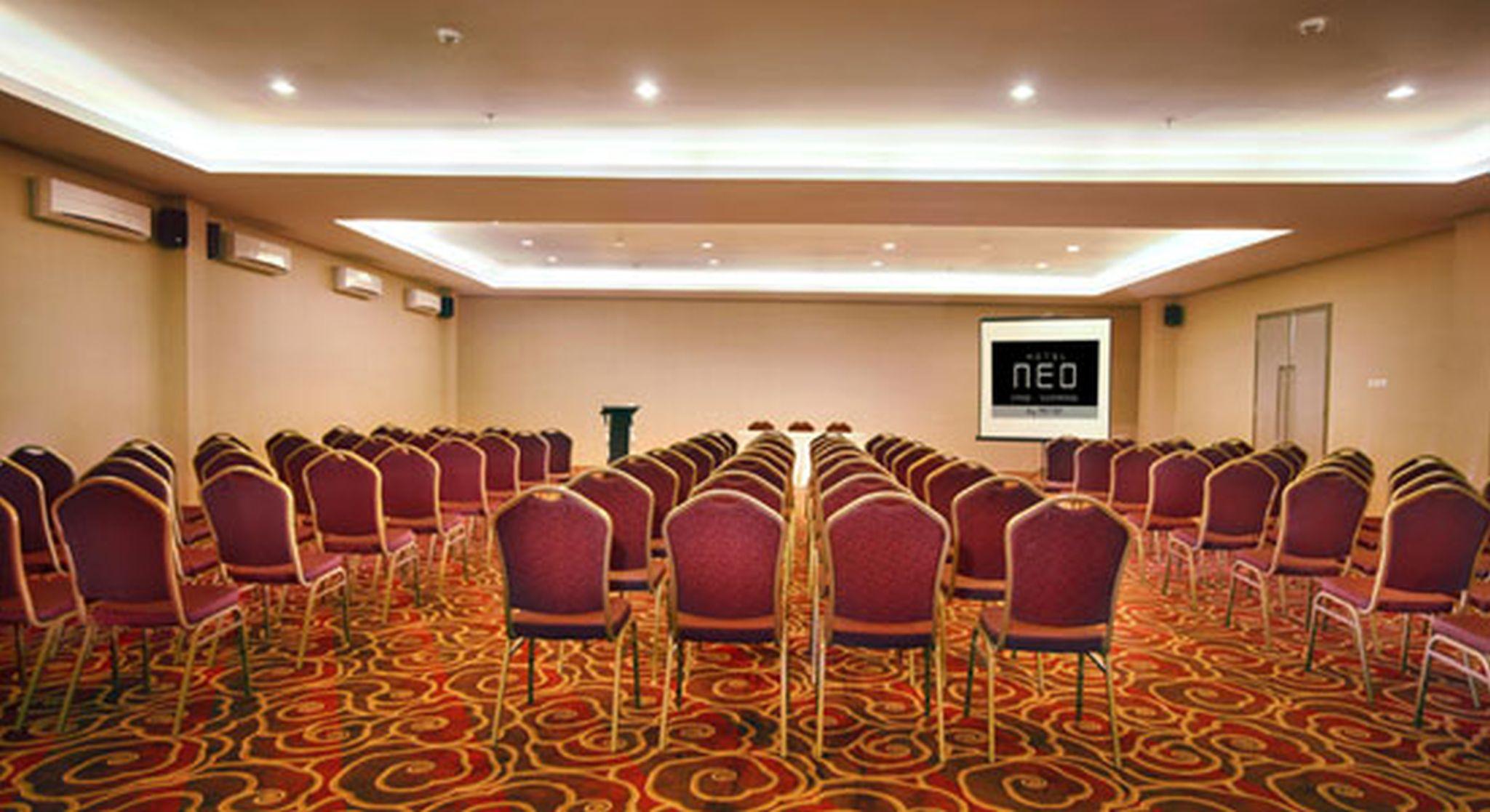 Hotel Neo Candi Simpang Lima - By Aston 3*