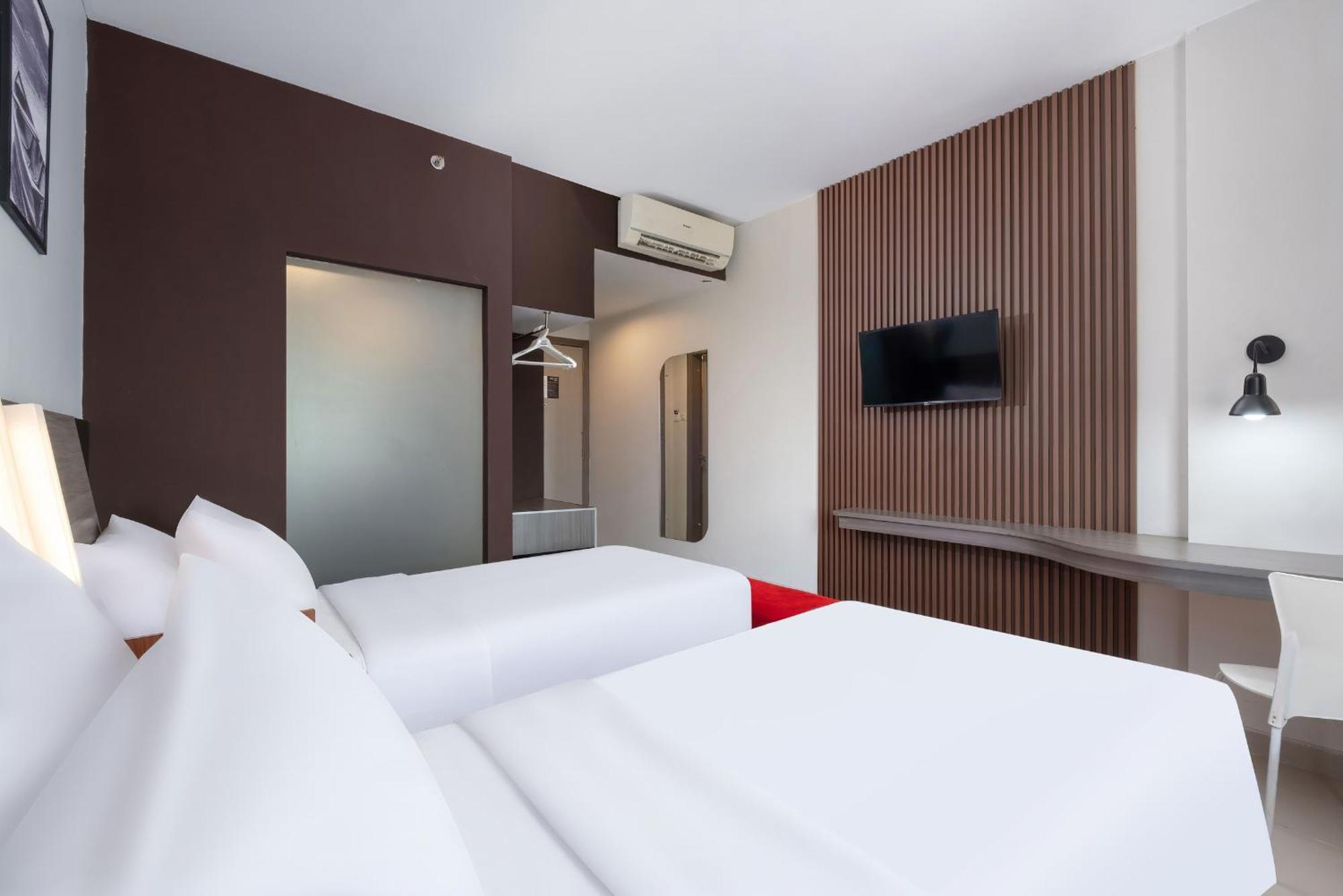 Hotel Neo Candi Simpang Lima - By Aston 3*