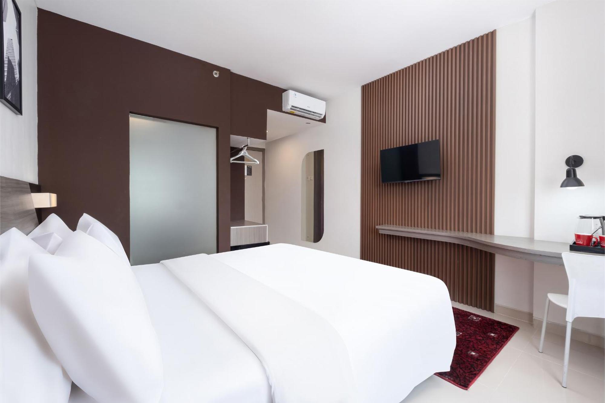 Hotel Neo Candi Simpang Lima - By Aston 3*